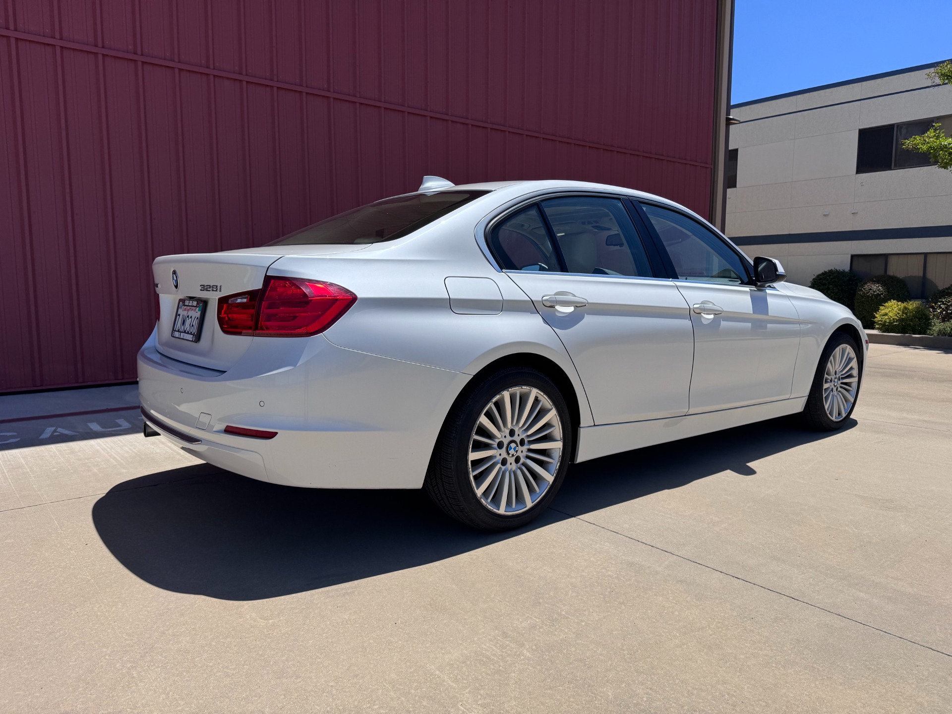 Used 2014 BMW 3 Series 328i xDrive for sale $10,995 at RPF Motorcars in Auburn CA 95602 12