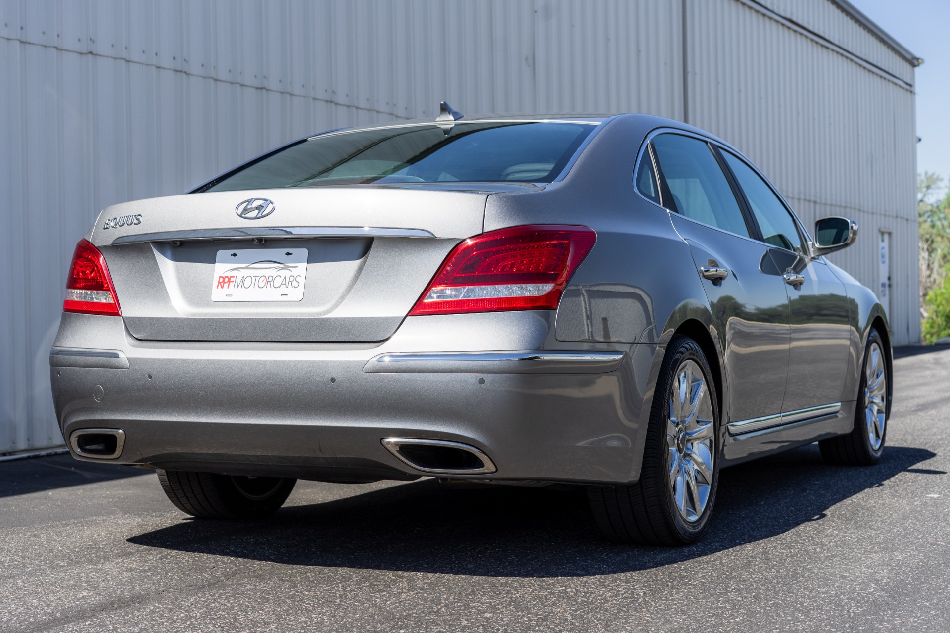 Used 2011 Hyundai Equus Ultimate Package - 1-owner - 35k miles for sale Call for price at RPF Motorcars in Auburn CA 95602 10