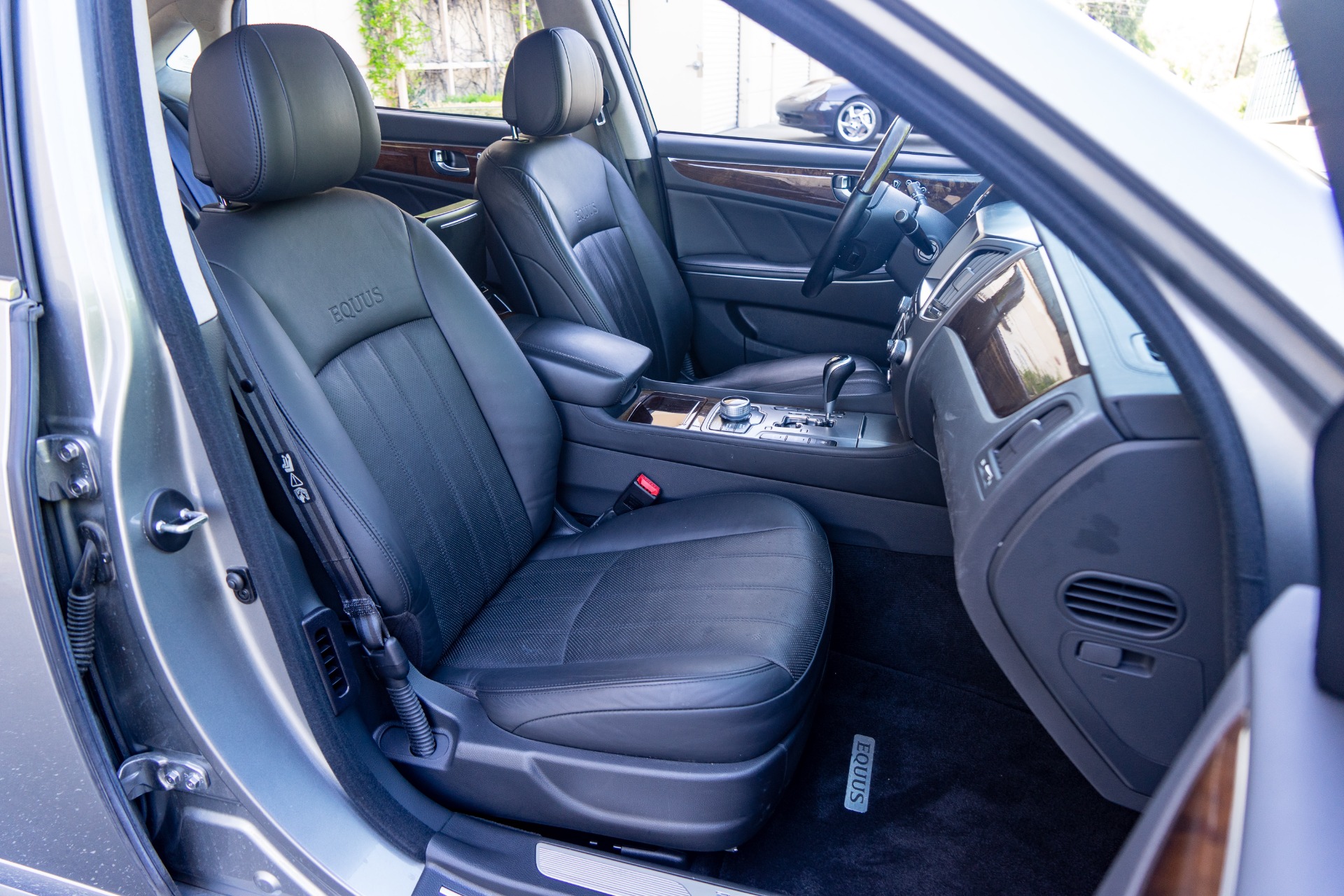 Used 2011 Hyundai Equus Ultimate Package - 1-owner - 35k miles for sale Call for price at RPF Motorcars in Auburn CA 95602 22