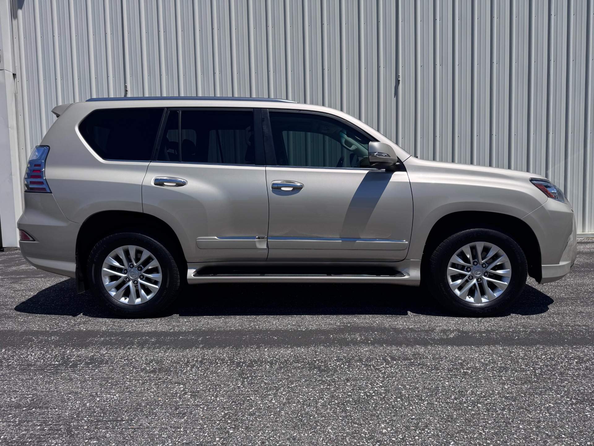 2014 Lexus GX 460 460's photo