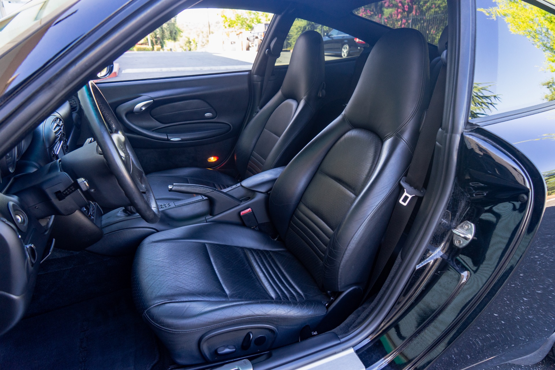 Used 2000 Porsche 911 Carrera for sale $37,900 at RPF Motorcars in Auburn CA 95602 15