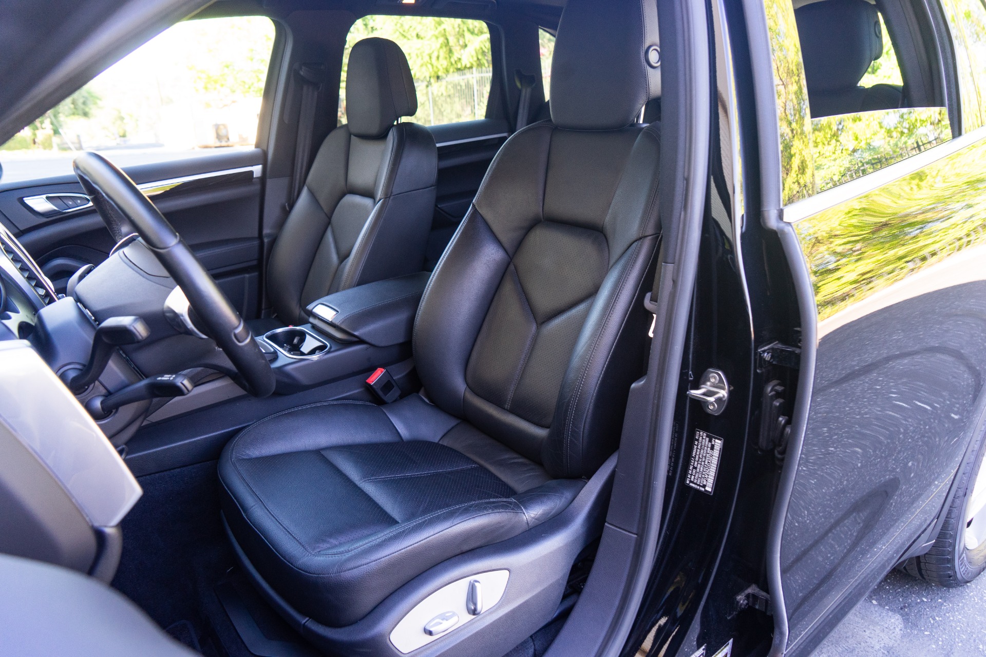 Used 2014 Porsche Cayenne Diesel Diesel for sale $34,800 at RPF Motorcars in Auburn CA 95602 13
