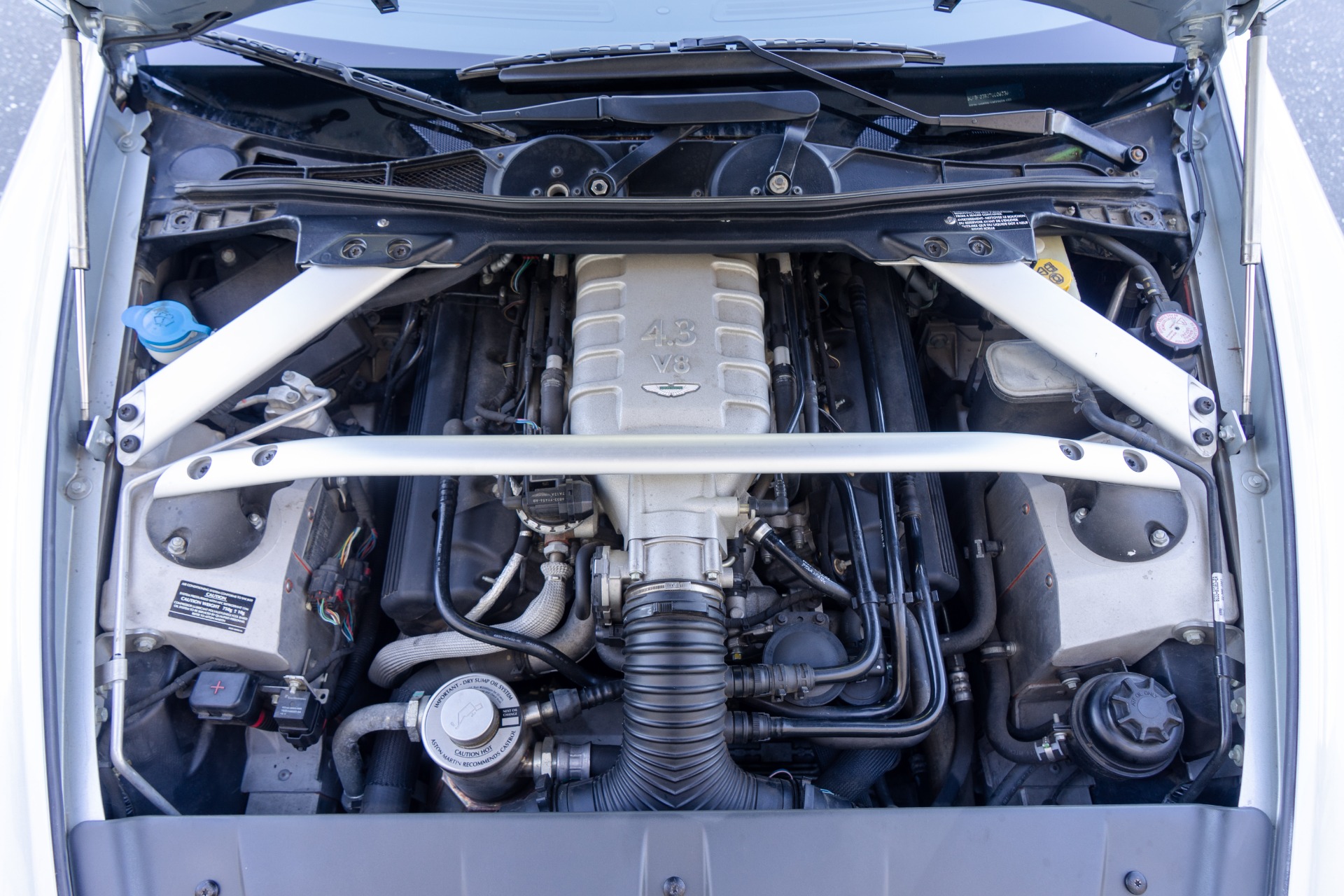 Used 2007 Aston Martin V8 Vantage for sale $38,800 at RPF Motorcars in Auburn CA 95602 19