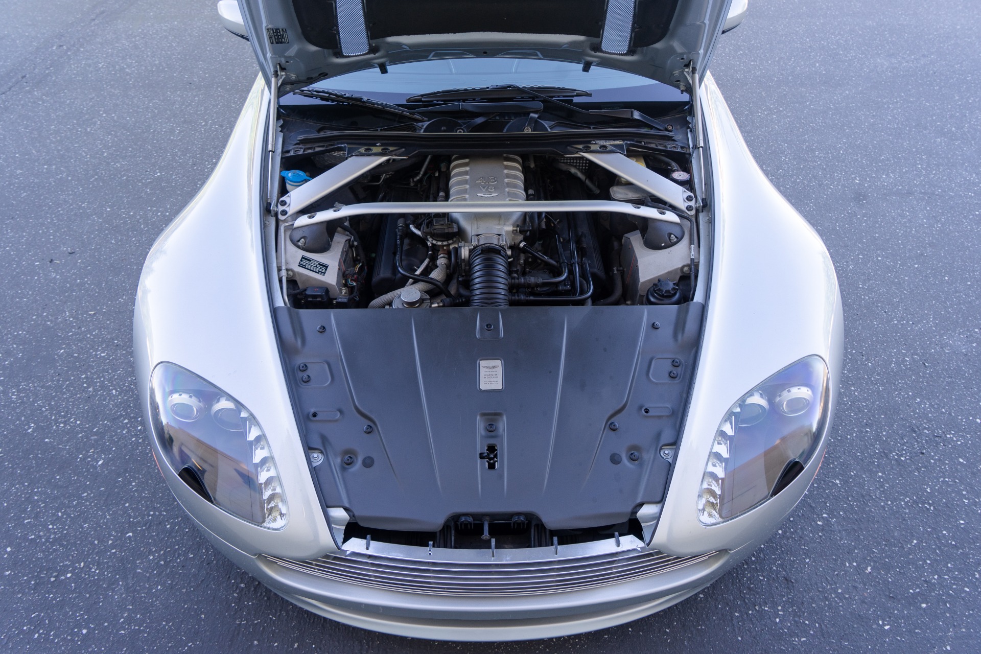 Used 2007 Aston Martin V8 Vantage for sale $38,800 at RPF Motorcars in Auburn CA 95602 20