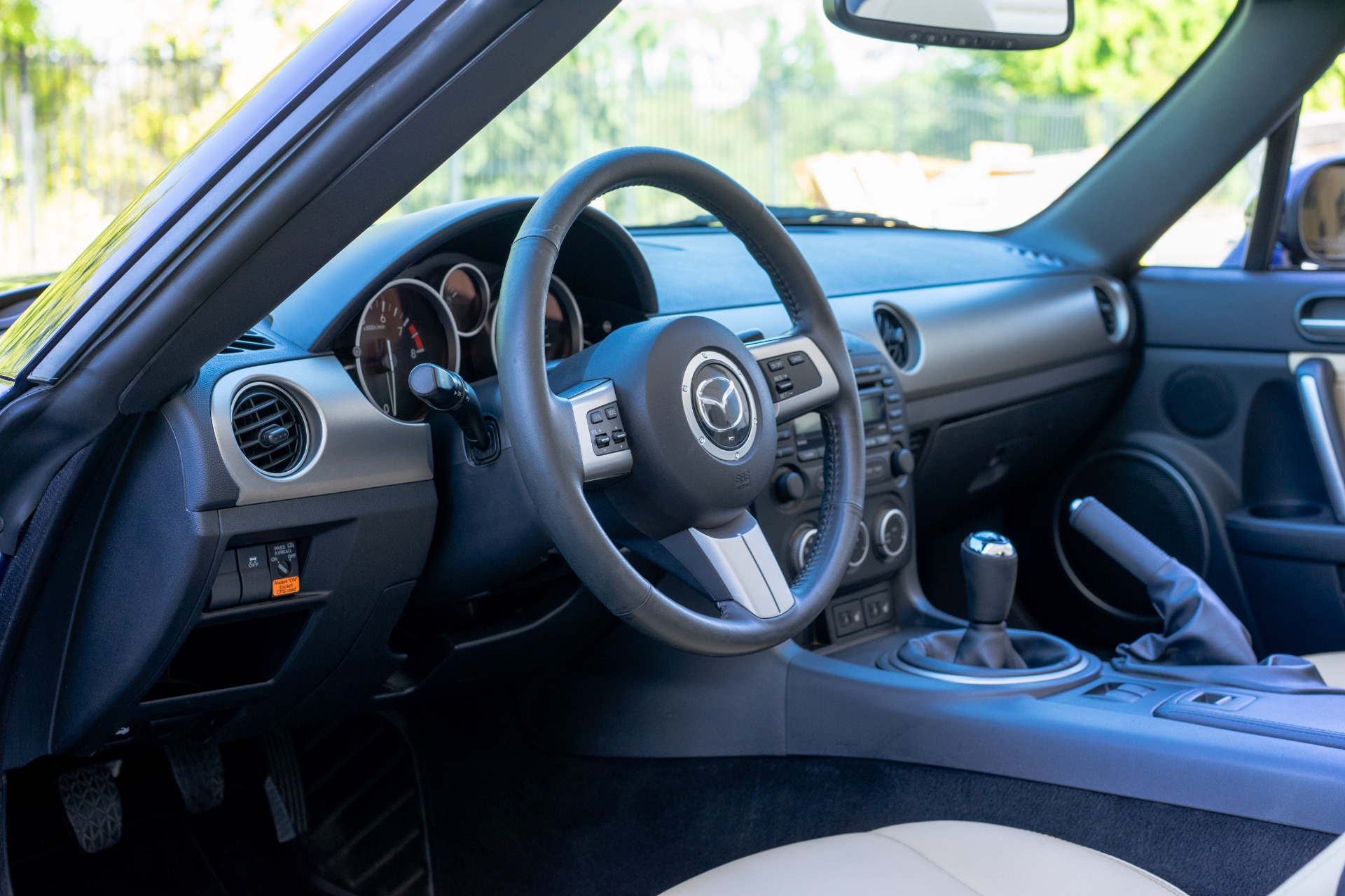 Used 2012 Mazda MX-5 Miata Grand Touring PRHT Grand Touring for sale $22,800 at RPF Motorcars in Auburn CA 95602 16