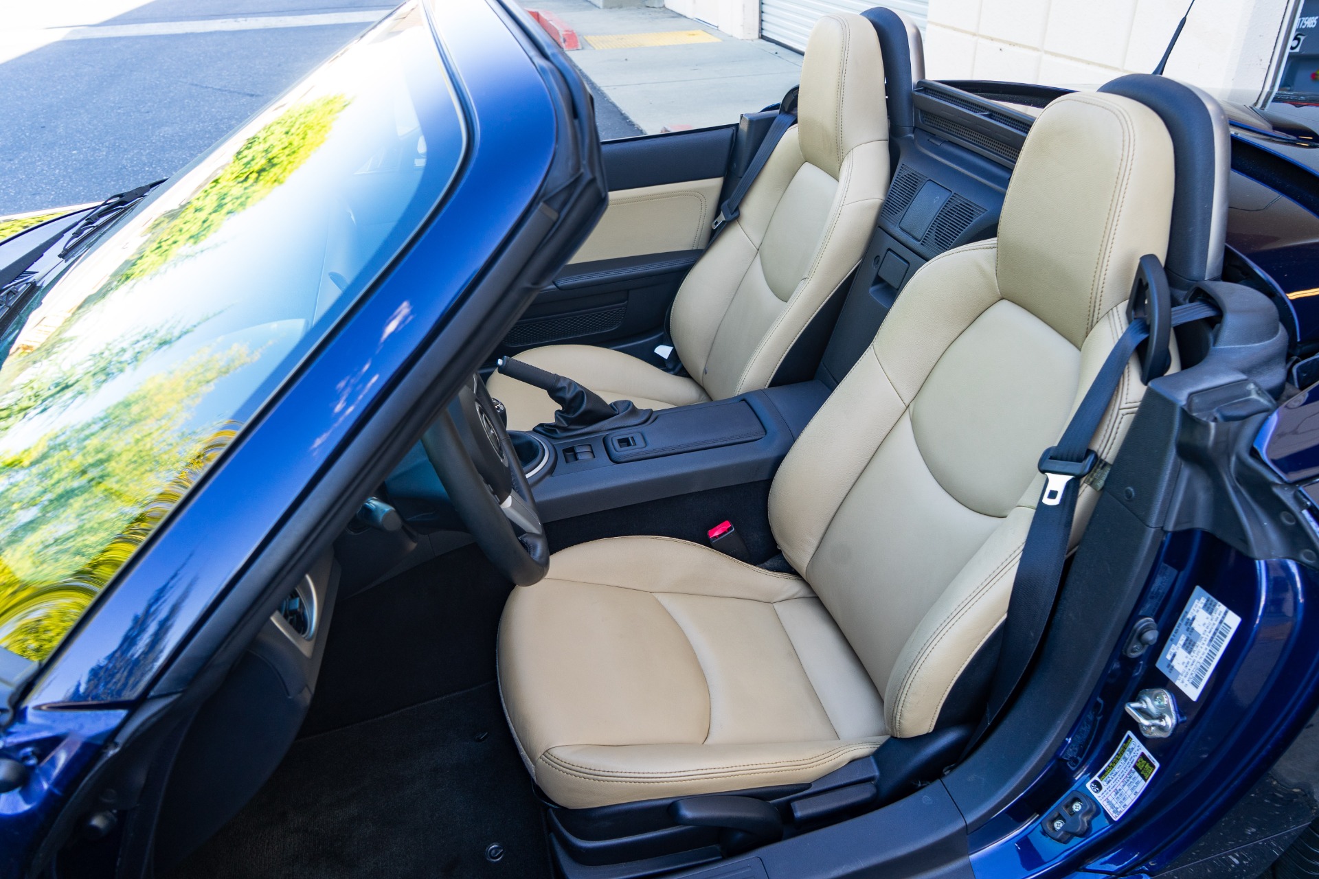 Used 2012 Mazda MX-5 Miata Grand Touring PRHT Grand Touring for sale $22,800 at RPF Motorcars in Auburn CA 95602 18