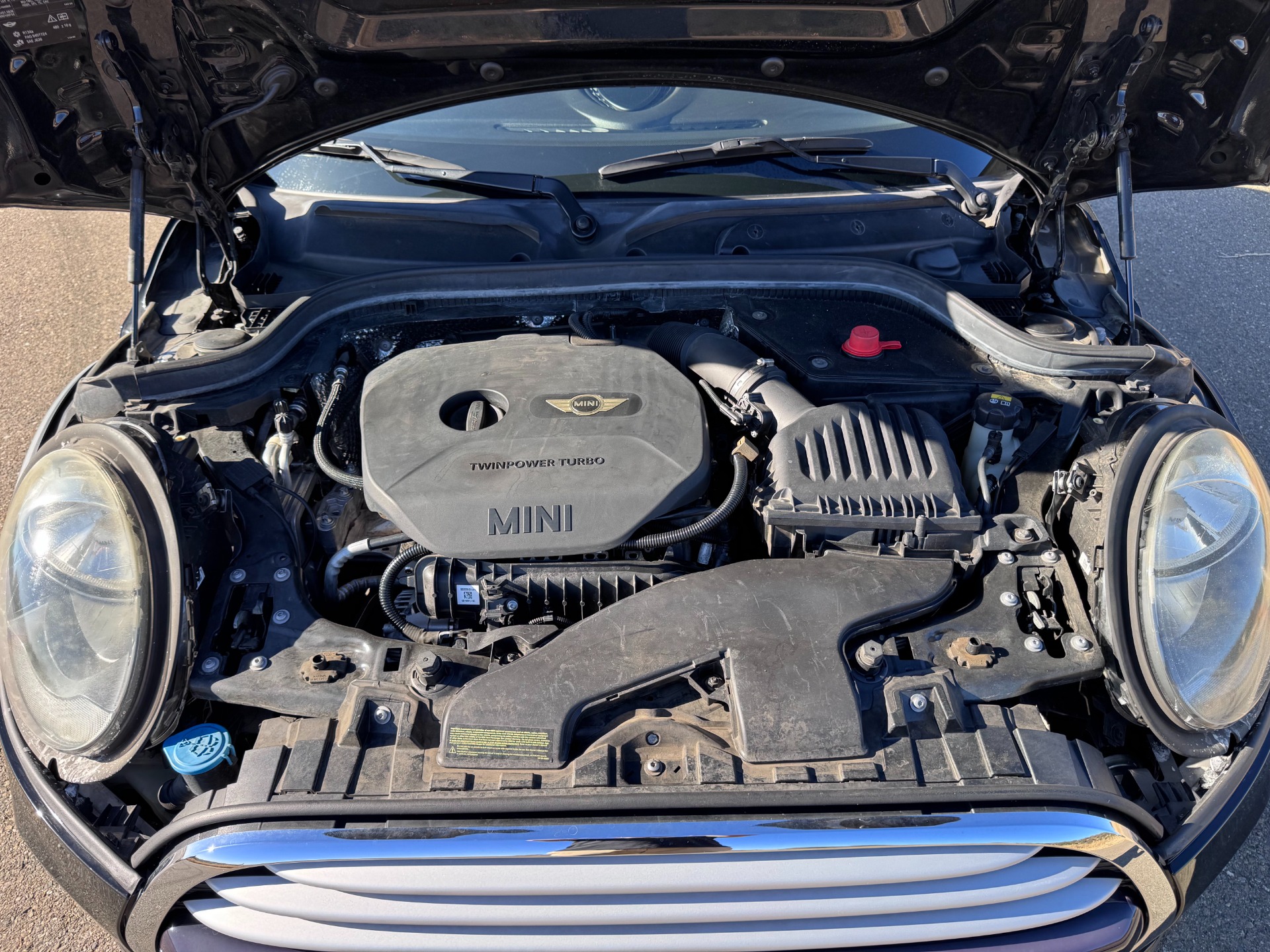 Used 2015 MINI Hardtop 4 Door Cooper for sale $8,800 at RPF Motorcars in Auburn CA 95602 21