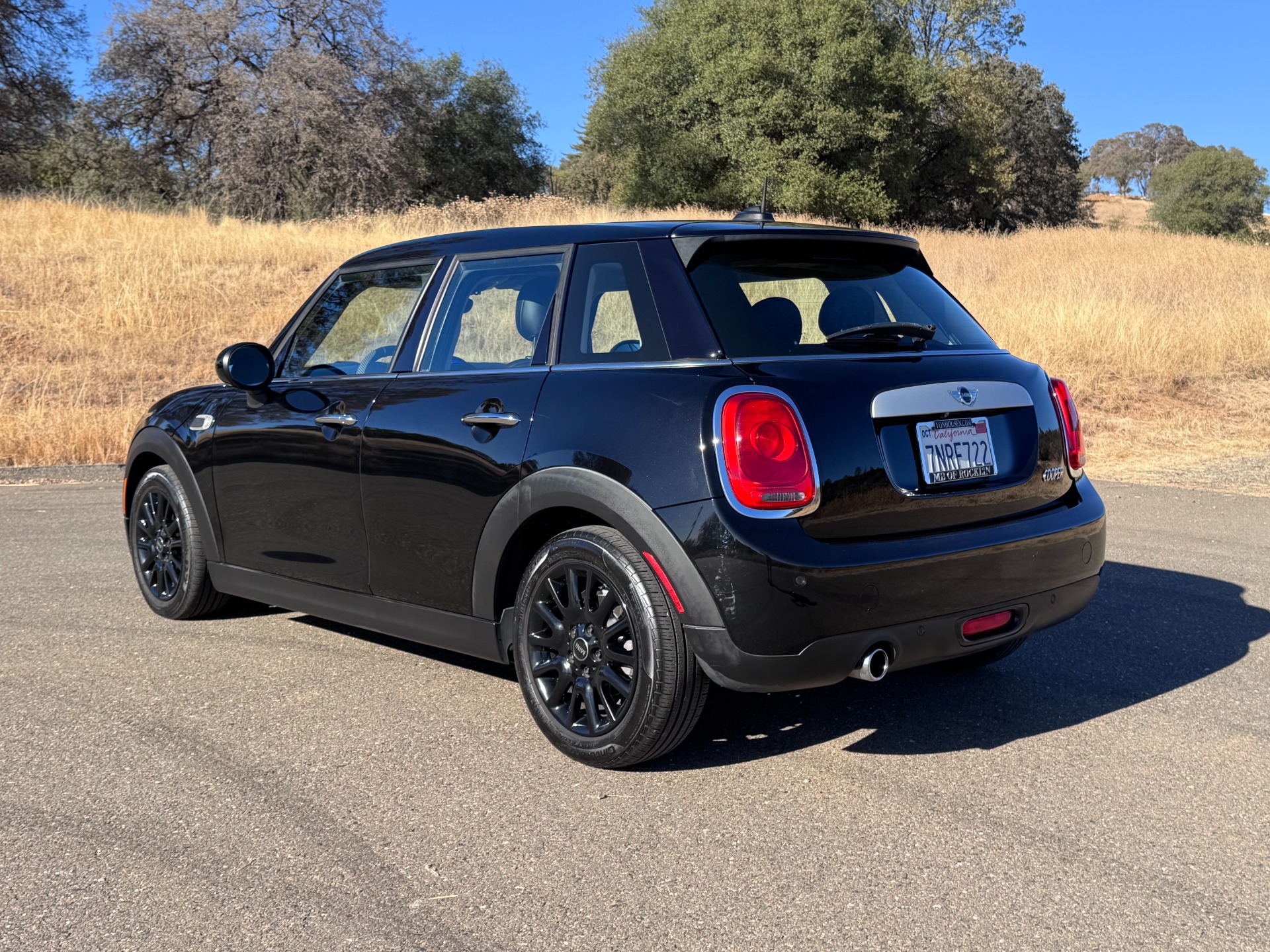 Used 2015 MINI Hardtop 4 Door Cooper for sale $8,800 at RPF Motorcars in Auburn CA 95602 7